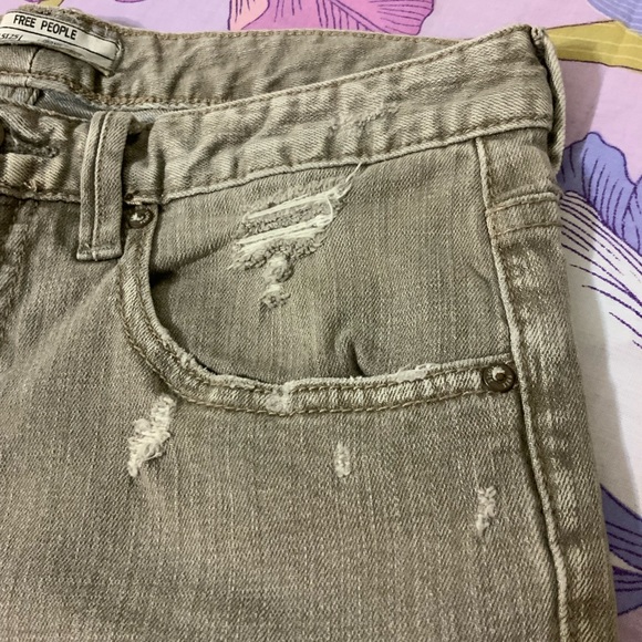Like New Free People Distressed Skinny light Gray Jeans 26 size Women - Picture 10 of 16
